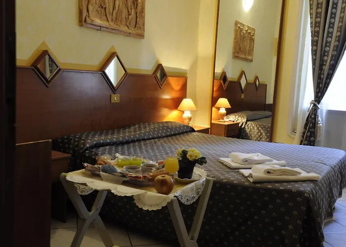 Farini 2* Rome