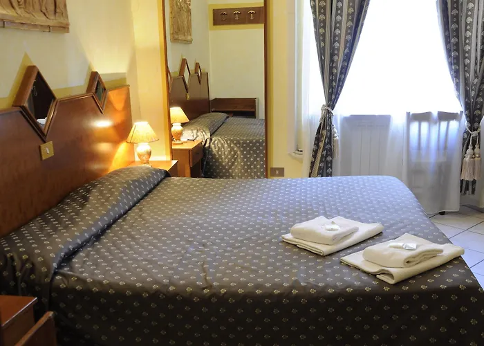 Hotel Farini 2*