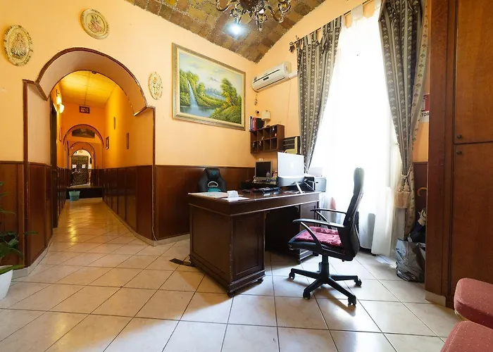 Hotel Farini 2*