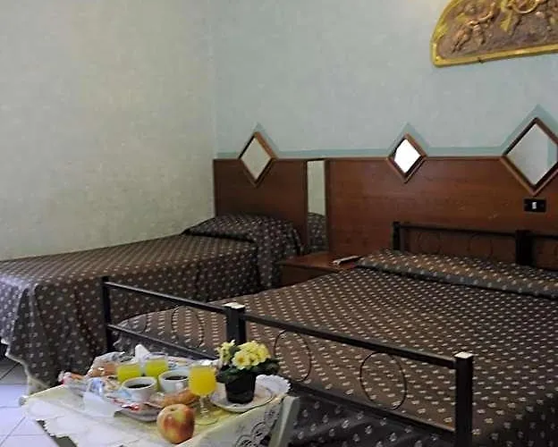 Hotel Farini Rome