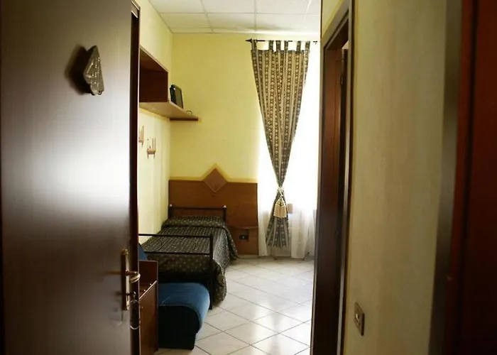 Hotel Farini 2*